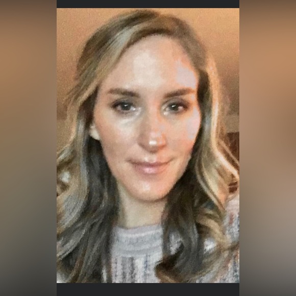 Meet your Posher, Natalie - Picture 2 of 3